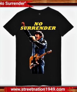 CAMISETA "NO SURRENDER"